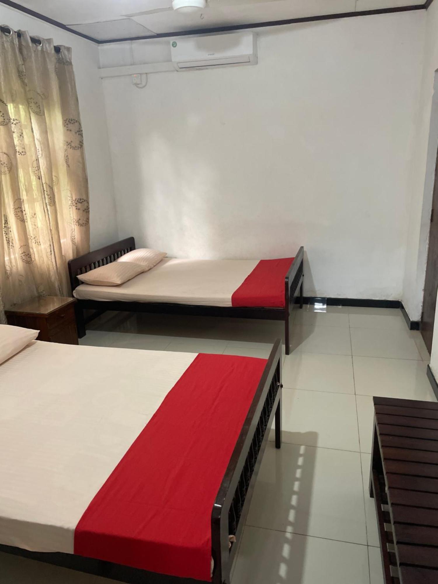 Olivia HomeStay Anuradhapura Luaran gambar